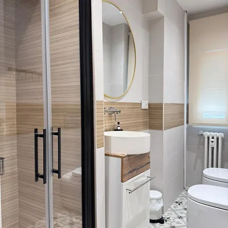 Apartment Escapadaburgos, Alma Sutil, Tu Hogar Familiar En El Corazon De La Ciudad De Burgo